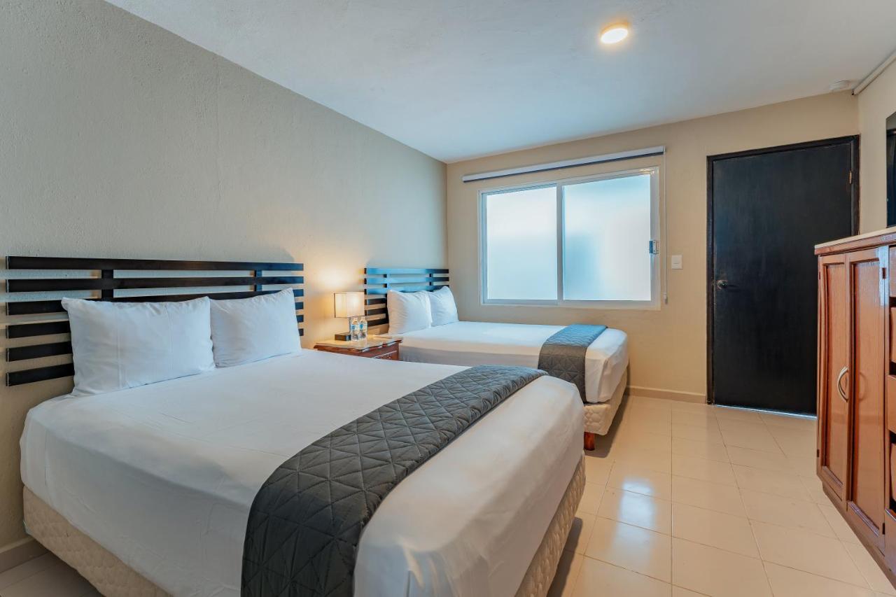 Hotel Brisas 5A Av, Playa Del Carmen Esterno foto