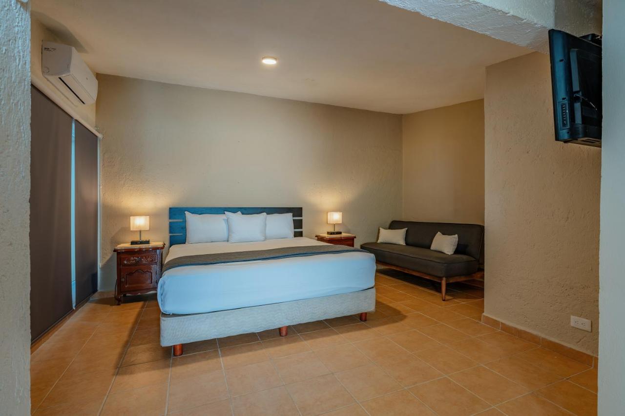 Hotel Brisas 5A Av, Playa Del Carmen Esterno foto